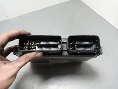 Peça sobressalente para automóvel em segunda mão CENTRALINA DE MOTOR UCE por OPEL ASTRA J LIM.  Referências OEM IAM 55579719  