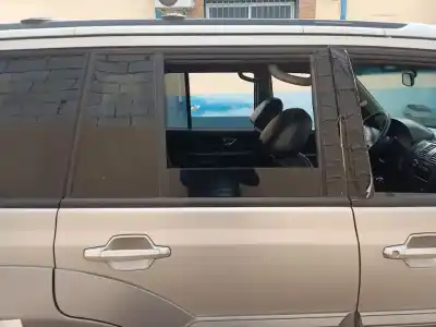 İkinci el araba yedek parçası Arka Sag Kapi için HYUNDAI TERRACAN (HP) 2.5 TCI OEM IAM referansları   