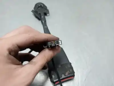 Pezzo di ricambio per auto di seconda mano Gancio Cintura Anteriore Sinistro per AUDI A4 AVANT (8K5) (2008) Básico Riferimenti OEM IAM   
