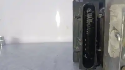 Peça sobressalente para automóvel em segunda mão abs por renault kangoo profesional referências oem iam 0265209002  