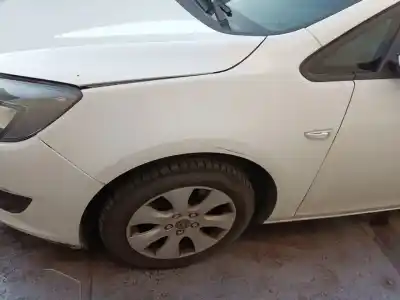 Pezzo di ricambio per auto di seconda mano parafango anteriore sinistro per opel astra j lim. excellence riferimenti oem iam 