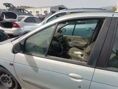 Автозапчасти б/у левая передняя дверь за RENAULT SCENIC (JA..) 1.9 DCI Authentique ссылки OEM IAM   