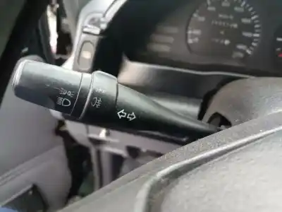 Peça sobressalente para automóvel em segunda mão COMUTADOR DE PISCAS  por NISSAN VANETTE CARGO  Referências OEM IAM   