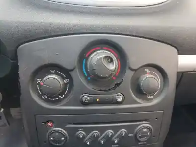 Gebrauchtes Autoersatzteil Steuerung Der Heizung / Klimaanlage zum RENAULT CLIO III Pack Authentique OEM-IAM-Referenzen   