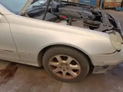 Автозапчастина б/у передне праве крило для MERCEDES-BENZ CLASE CLK (W209) COUPE 320 (209.365) 218 CV / 160 KW Посилання на OEM IAM   