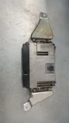 Peça sobressalente para automóvel em segunda mão centralina de motor uce por toyota yaris active referências oem iam 0261s18601  