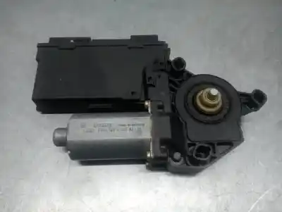 Peça sobressalente para automóvel em segunda mão Motor Elevador Vidro Traseiro Esquerdo por AUDI A4 BERLINA (8E) 2.5 V6 24V TDI Referências OEM IAM 8E0959801A  0130821767
