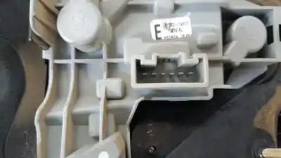 Second-hand car spare part left tailgate light for toyota corolla (e12) 1.6 16v oem iam references 8156002300  