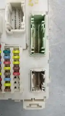 Second-hand car spare part fuse box unit for ford focus lim. (cb8) titanium oem iam references bv6t14014  30s51945l455