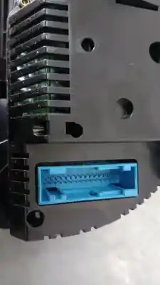 Peça sobressalente para automóvel em segunda mão quadrante por audi a4 b6 (8e2) 1.9 tdi referências oem iam 1036901830   Peça sobressalente para automóvel em segunda mão quadrante por audi a4 b6 (8e2) 1.9 tdi referências oem iam 1036901830