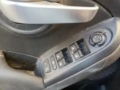 Peça sobressalente para automóvel em segunda mão botão / interruptor elevador vidro dianteiro esquerdo por fiat 500x (334_) 1.6 (334axe1a) referências oem iam   