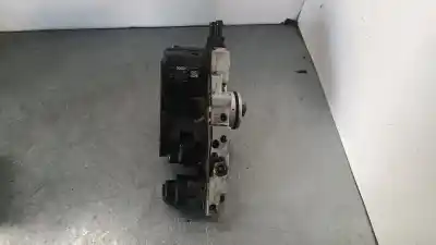 Pezzo di ricambio per auto di seconda mano POMPA DINIEZIONE per MERCEDES-BENZ CLASE C (W203) BERLINA 220 CDI (LA) (203.008) 150 CV / 110 KW Riferimenti OEM IAM A6460700101  