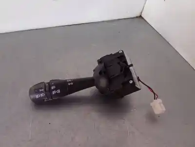 Peça sobressalente para automóvel em segunda mão comutador de piscas  por dacia sandero laureate referências oem iam 255679575