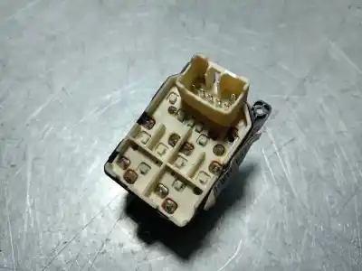 Second-hand car spare part Left Front Power Window Switch for KIA PICANTO 1.1 Active OEM IAM references   