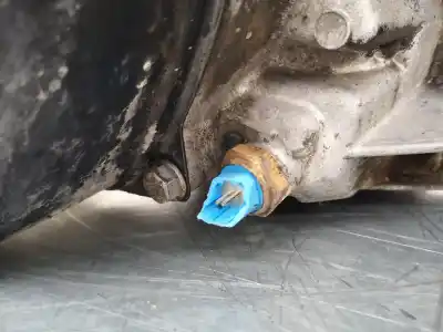 Second-hand car spare part gearbox for dacia logan express ambiance oem iam references   jr5147