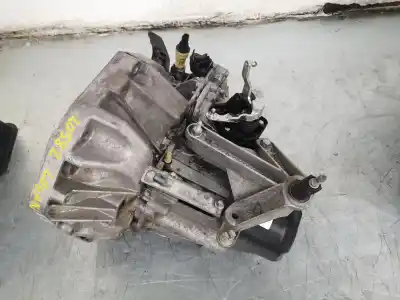 Second-hand car spare part gearbox for dacia logan express ambiance oem iam references   jr5147