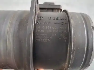 Автозапчастина б/у витратомір повітря для audi a3 (8v) ambiente посилання на oem iam 03l906461a  0281002956