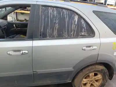 Second-hand car spare part rear left door for kia sorento 2.5 crdi concept oem iam references 