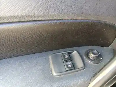 Peça sobressalente para automóvel em segunda mão botão / interruptor elevador vidro dianteiro esquerdo por renault kangoo profesional referências oem iam   