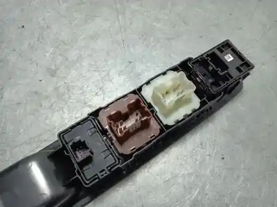 Second-hand car spare part left front power window switch for dacia jogger extreme go 100 cv / 74 kw oem iam references   