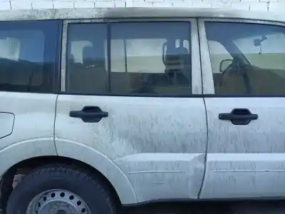 Автозапчасти б/у дверь задняя правая за mitsubishi montero (v80/v90) 3.2 di-d intense ссылки oem iam 
