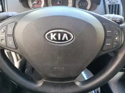 Second-hand car spare part  for KIA CEE´D  OEM IAM references   