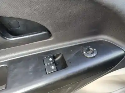 Peça sobressalente para automóvel em segunda mão botão / interruptor elevador vidro dianteiro esquerdo por kia cee´d drive referências oem iam   
