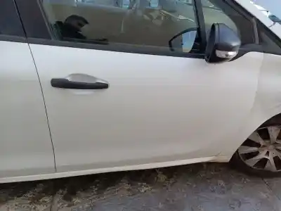 Peça sobressalente para automóvel em segunda mão porta dianteira direita por peugeot 208 gt line referências oem iam   