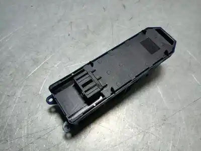 Pièce détachée automobile d'occasion COMMANDE DE LÈVE VITRE AVANT GAUCHE pour TOYOTA AVENSIS (T27) Comfort Références OEM IAM   