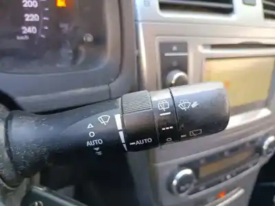 Pièce détachée automobile d'occasion COMMANDE D'ESSUIE GLACE pour TOYOTA AVENSIS (T27) Comfort Références OEM IAM   