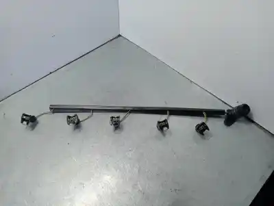 Pièce détachée automobile d'occasion rampe d'injecteur pour land rover discovery (lt) td5 références oem iam slct9853317