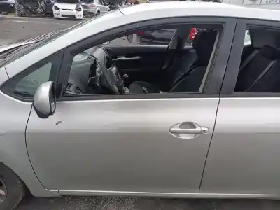 Автозапчасти б/у левая передняя дверь за toyota auris luna+ ссылки oem iam 