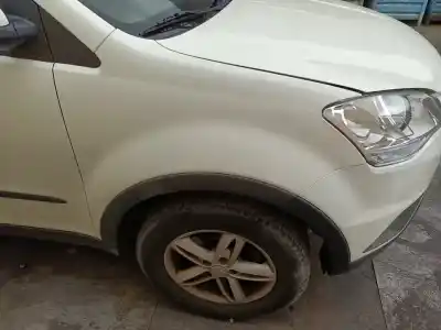 Second-hand car spare part Front Right Fin for SSANGYONG KORANDO Quartz 4x4 OEM IAM references   