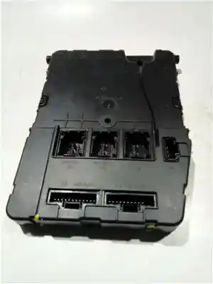 Pezzo di ricambio per auto di seconda mano quadro di chiusura per renault scenic ii (jm) 1.9 grand confort authentique [1.9 ltr. - 88 kw dci diesel] riferimenti oem iam 8200525384  