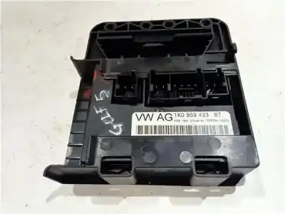 Автозапчастина б/у щит закр для VOLKSWAGEN GOLF IV BERLINA (1J1) 1.6 16V Посилання на OEM IAM 1K1907348A  