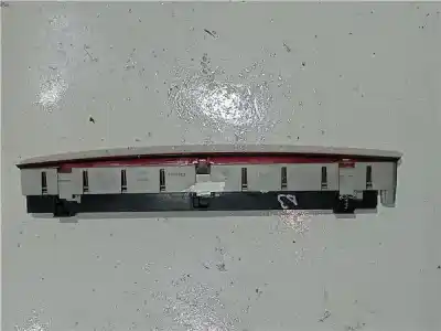 Peça sobressalente para automóvel em segunda mão farolim de travão central por audi a3 (8p1) 2.0 tdi 16v referências oem iam 8p0945097  