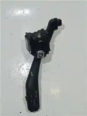 Peça sobressalente para automóvel em segunda mão Comandos De Alavanca por SEAT LEON (1P1) 2.0 TDI 16V Referências OEM IAM 1K0953513A  