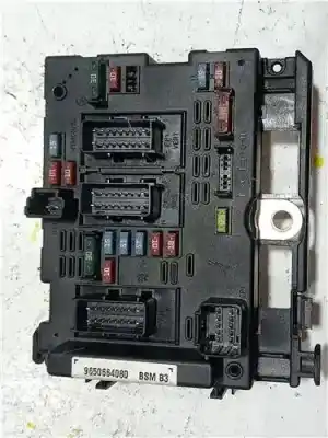 Pièce détachée automobile d'occasion BOÎTES À FUSIBLES pour PEUGEOT 307 BREAK / SW (S1)  Références OEM IAM 9650664080  