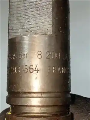 Tweedehands auto-onderdeel injector voor renault scénic i monospace (ja0/1_, fa0_) 1.9 dti (ja1u) oem iam-referenties 0432193564 8200047509  