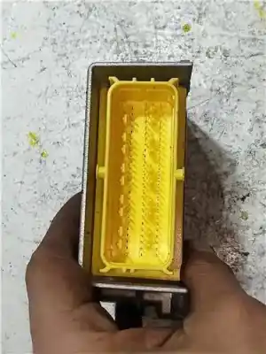 Peça sobressalente para automóvel em segunda mão centralina de airbag por audi a4 berlina (8e) 2.0 tdi 16v (103kw) referências oem iam 8d0959655g  