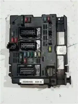 Pièce détachée automobile d'occasion BOÎTES À FUSIBLES pour PEUGEOT 307 BREAK / SW (S1)  Références OEM IAM 9650664080  
