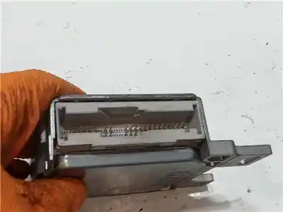 Автозапчастина б/у блок управління подушками безпеки для renault clio ii fase ii (b/cb0) 1.5 dci diesel посилання на oem iam 8200277317  