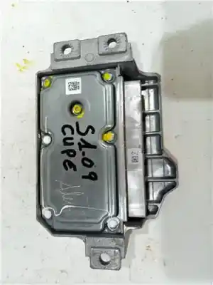 Pièce détachée automobile d'occasion boitier de commande d'airbag pour bmw serie 1 berlina (e81/e87) 2.0 118i références oem iam 0285010070  