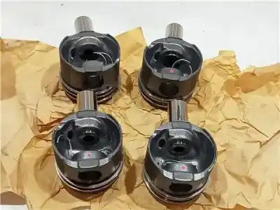 Second-hand car spare part PISTON for SUZUKI GRAND VITARA JB (JT)  OEM IAM references 1211167J00000  