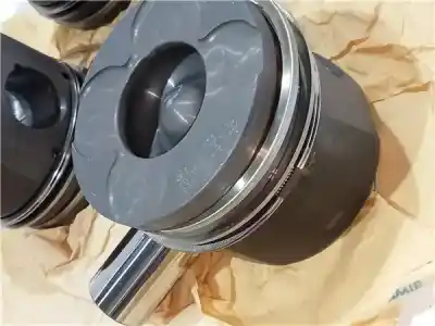 Second-hand car spare part piston for suzuki grand vitara jb (jt) 1.9 ddis turbodiesel oem iam references 1211167j00000  