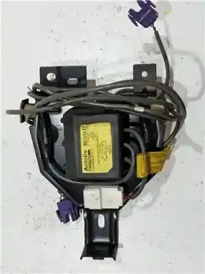 Recambio de automóvil de segunda mano de Centralita Airbag para RENAULT CLIO II FASE II (B/CB0) 1.5 dCi Diesel referencias OEM IAM 550261900   Recambio de automóvil de segunda mano de Centralita Airbag para RENAULT CLIO II FASE II (B/CB0) 1.5 dCi Diesel referencias OEM IAM 550261900