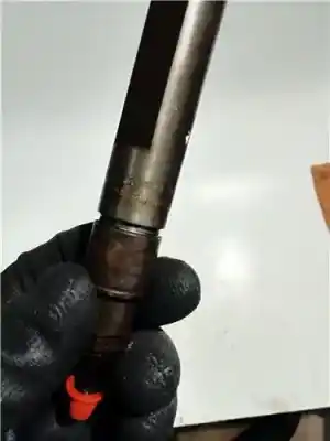 Peça sobressalente para automóvel em segunda mão injetor por seat leon (1p1) 2.0 tdi 16v referências oem iam 038130202a  