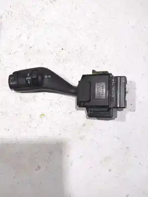 Peça sobressalente para automóvel em segunda mão Comutador De Luzes por FORD FOCUS II SEDÁN (DB_, FCH, DH) 2.0 TDCi Referências OEM IAM 17D940  