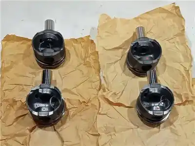 Second-hand car spare part PISTON for SUZUKI GRAND VITARA JB (JT)  OEM IAM references 1211167J00  