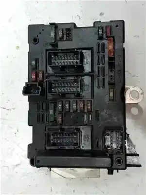 Pièce détachée automobile d'occasion BOÎTES À FUSIBLES pour PEUGEOT 307 BREAK / SW (S1)  Références OEM IAM 9650664080  